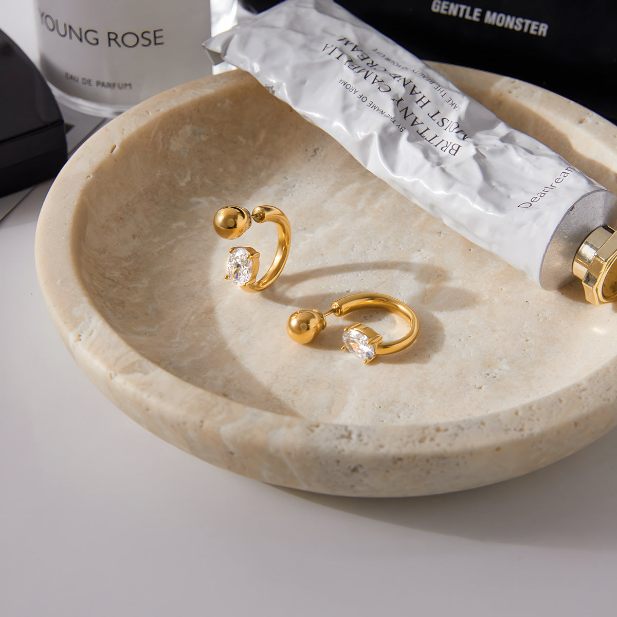 Constance earrings