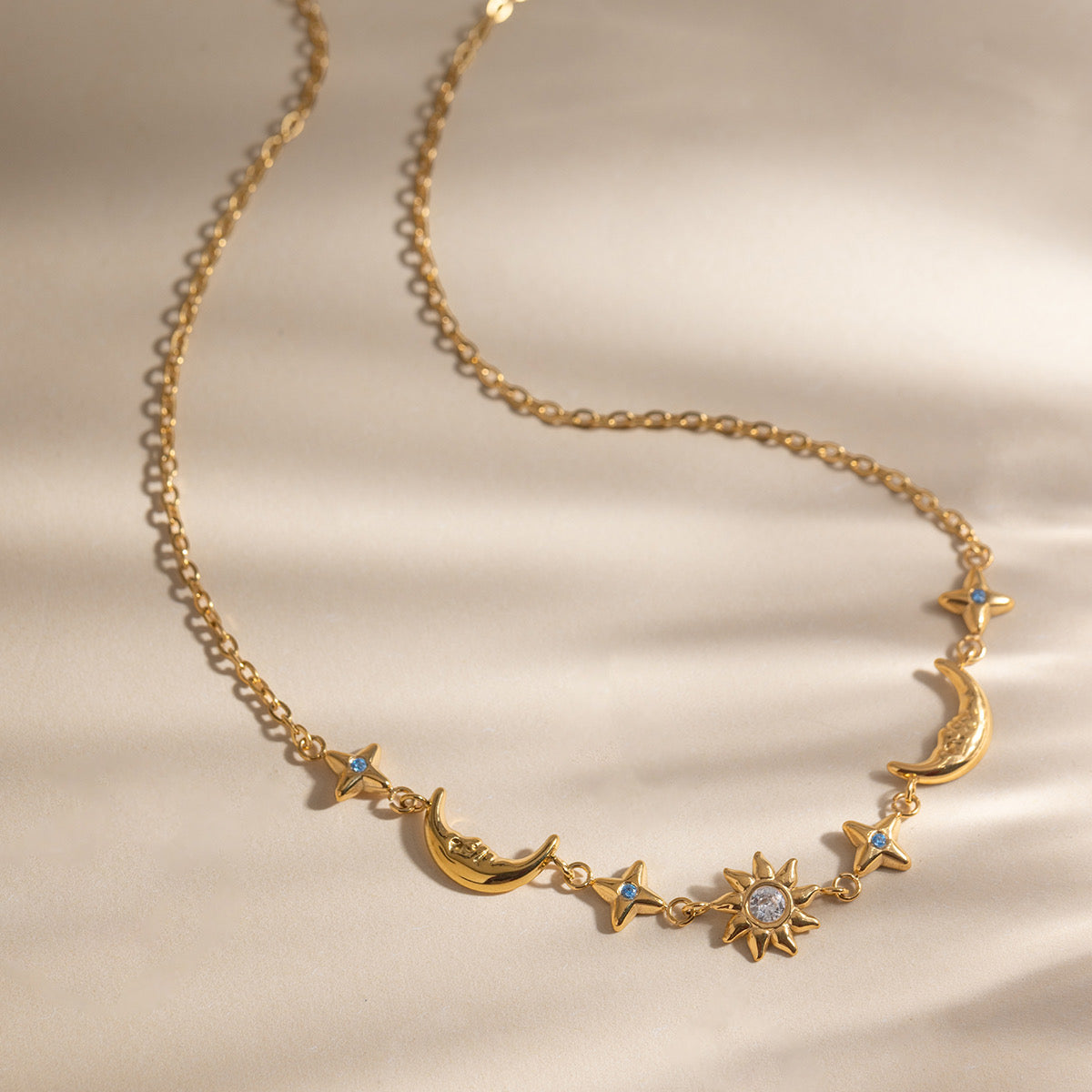 Sol kissed necklace