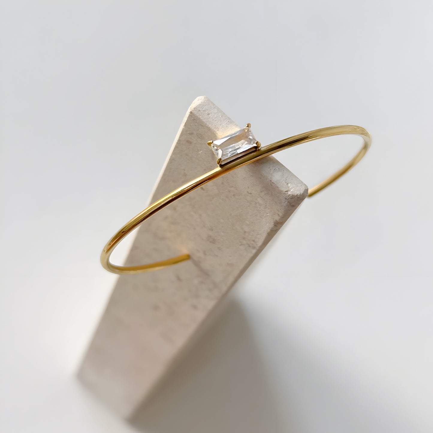 Baguette bar bracelet