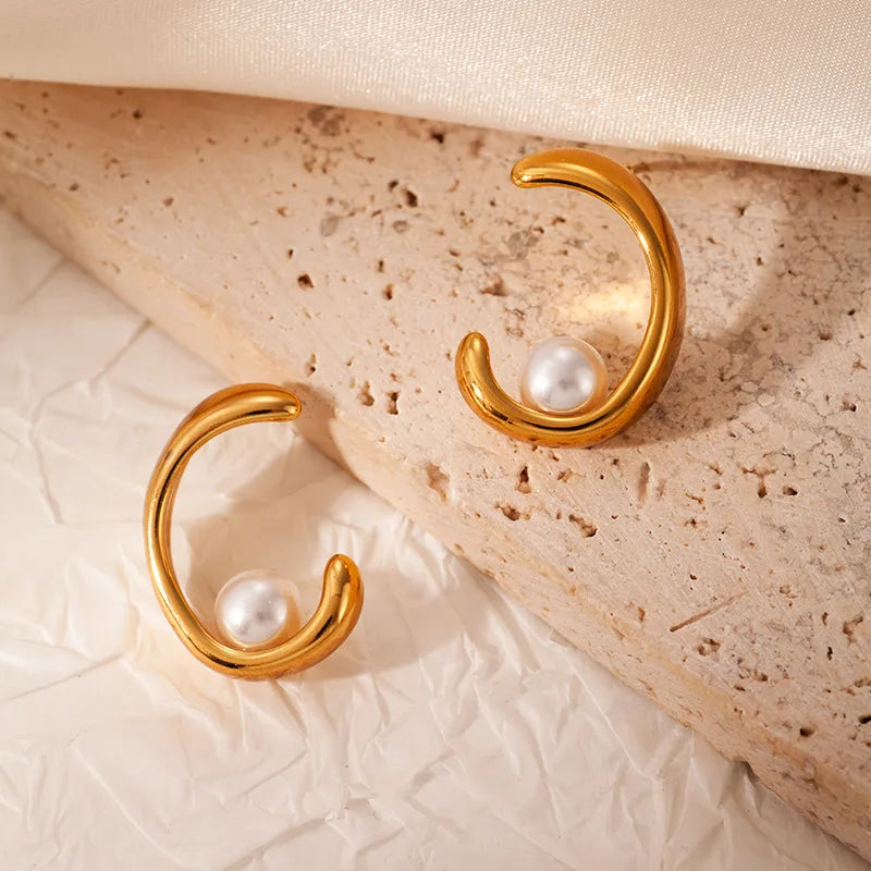 C-pearl Studs