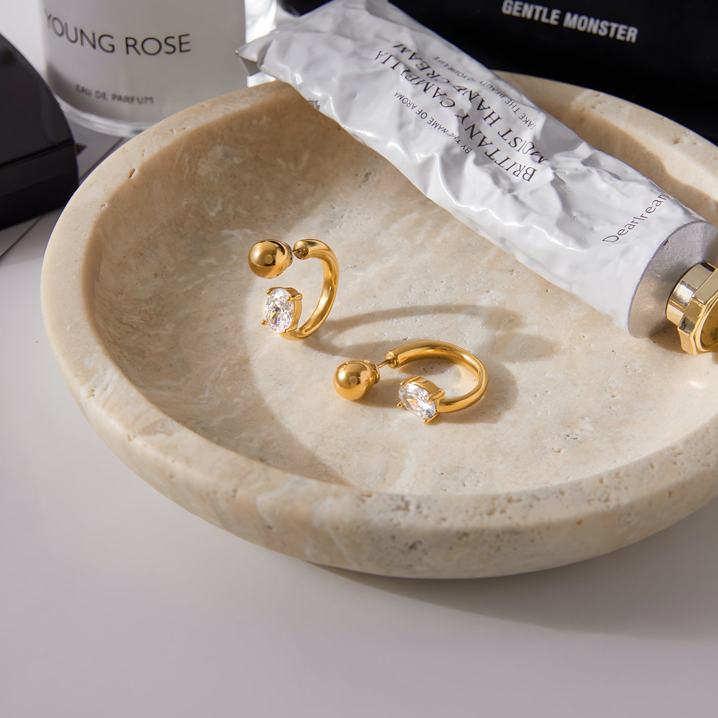 Constance earrings