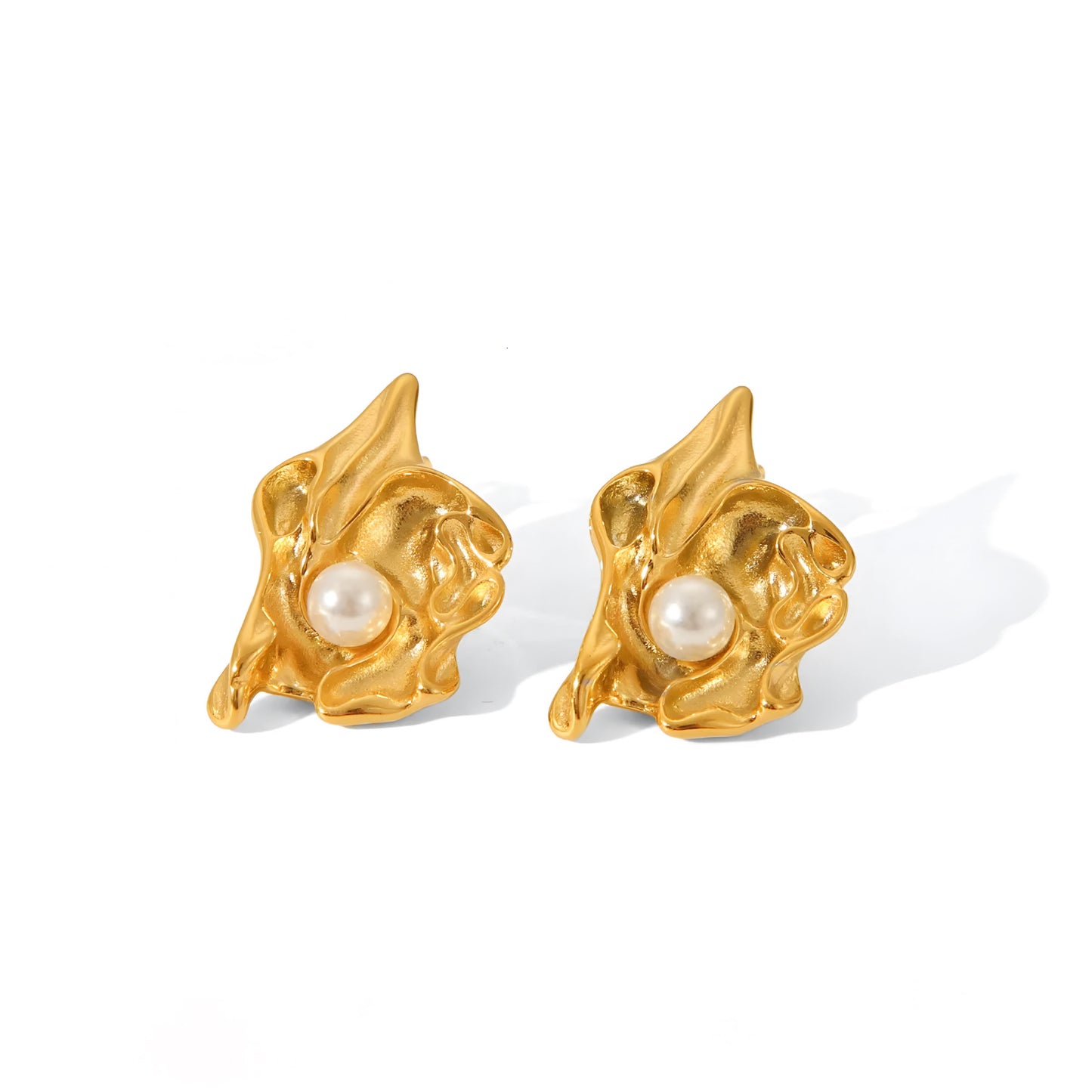 Isla Pearl studs