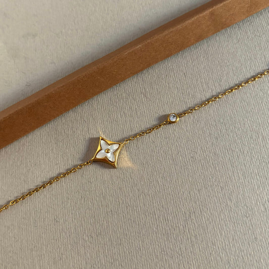 Star gurll bracelet