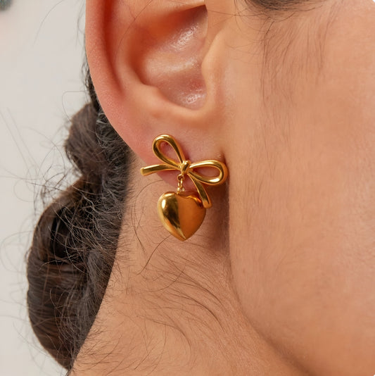 Heart-bow studs